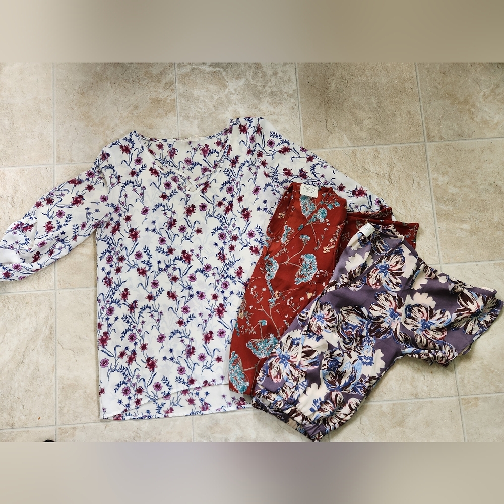Floral Blouse Bundle  (Set of 3) - Size Small